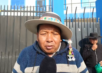 CSUTCB evista llama a la población a abastecerse de alimentos por el inicio de bloqueos
