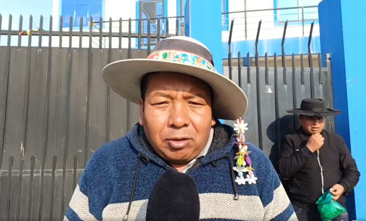 CSUTCB evista llama a la población a abastecerse de alimentos por el inicio de bloqueos