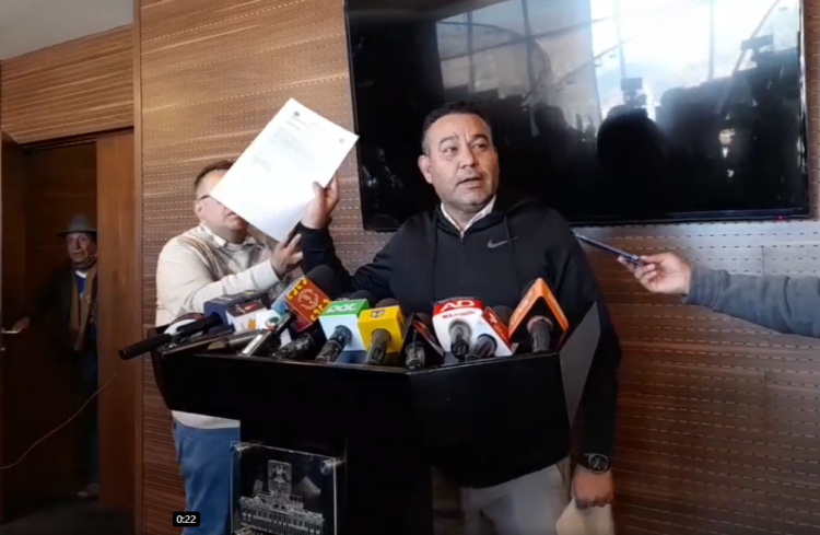 Diputado evista dice que Fiscalía de La Paz rechazó la alerta migratoria contra Evo Morales
