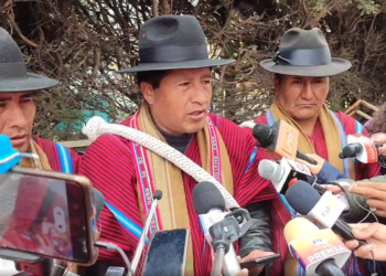 Campesinos de La Paz advierten con volver a bloquear si detienen a David Mamani