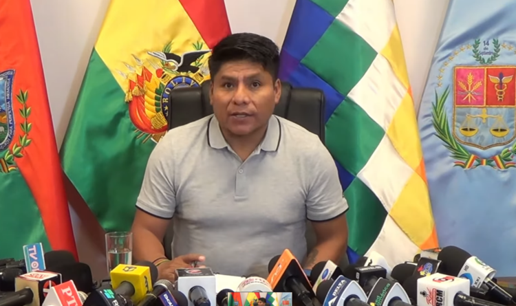 Sobre renuncia al MAS, Loza dice que regalaría el curul, pero esperará decisión dirigencial