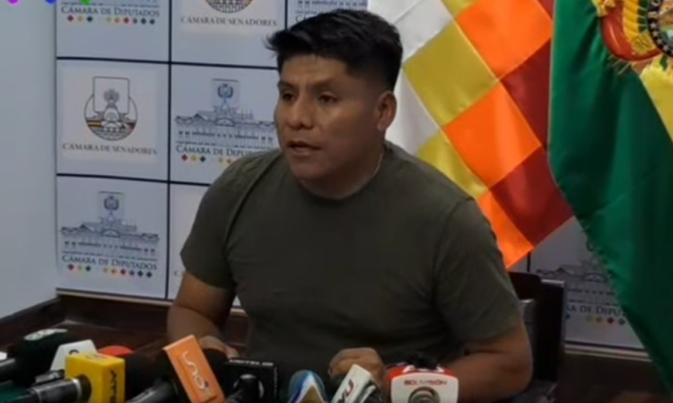 Loza dice que la cumbre del TSE es una reunión de ‘derecha’ y que ‘discriminaron’ al evismo