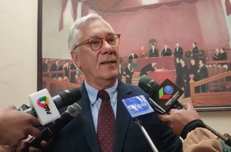Rodríguez Veltzé plantea eliminar reelección presidencial por generar una crisis política