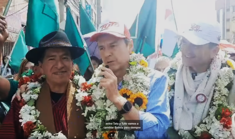 Tuto recibe apoyo de exmagistrado Gualberto Cusi en La Paz