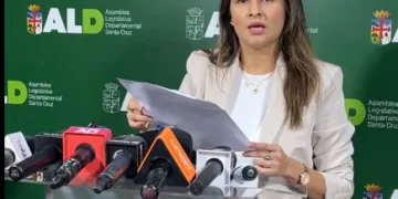 Aguirre acusa a Suárez y Creemos de ser deshonestos