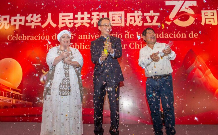 China celebra el aniversario de su fundación