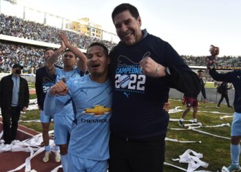 Bolívar llega al siglo de vida con mucha gloria y figuras