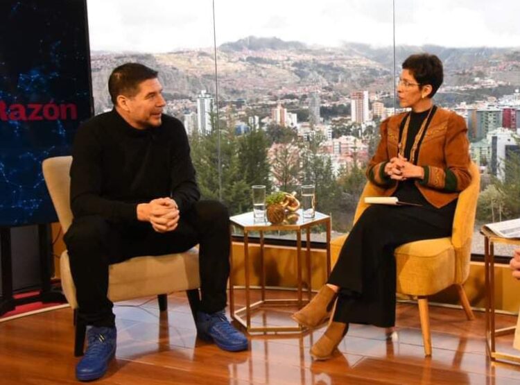 Marcelo Claure, en una entrevista con Claudia Benavente. en La Razón.
