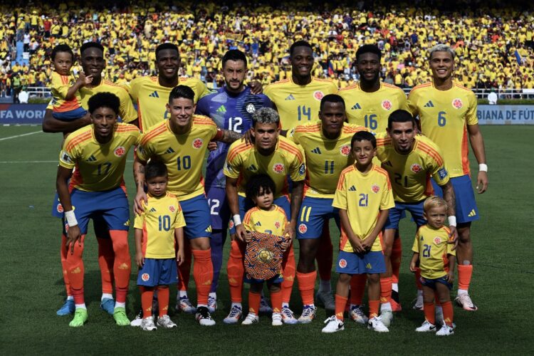 Colombia se desquita y escala al son de la zurda de James