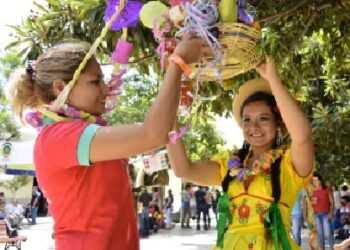 Festejo de Comadres en Tarija.