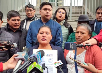 Evistas dejaron su pliego en Casa Grande del Pueblo y hay un plazo de 72 horas