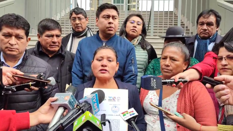 Evistas dejaron su pliego en Casa Grande del Pueblo y hay un plazo de 72 horas