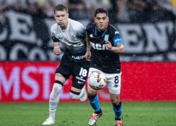 Racing y Corinthians, duelo de grandes por un lugar en la final de la Sudamericana