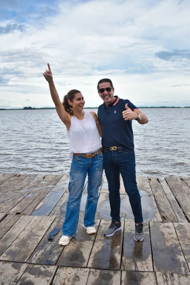 Mario Cronenbold y Jessica Jordán trabaja en la campaña de Andrónico Rodríguez.