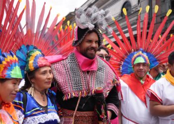 Morales critica que ‘obligan’ a bailar a funcionarios públicos y se mofa de Del Castillo