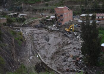El Senamhi emite dos alertas por posibles desbordes de ríos en cinco departamentos.
