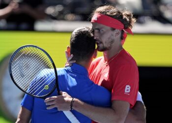 Zverev disputará la final de Australia tras el retiro de Djokovic
