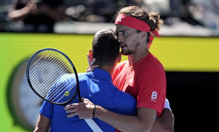 Zverev disputará la final de Australia tras el retiro de Djokovic