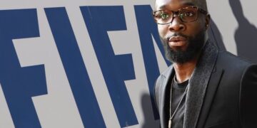 La FIFA abierta al diálogo acerca de normas de fichajes tras ‘caso Diarra’