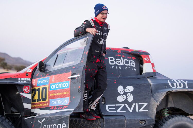La ’48h crono’ del Dakar finalmente atribuida a Baciuska en coches