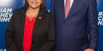 Despedida a los becarios Chevening 2024-2025