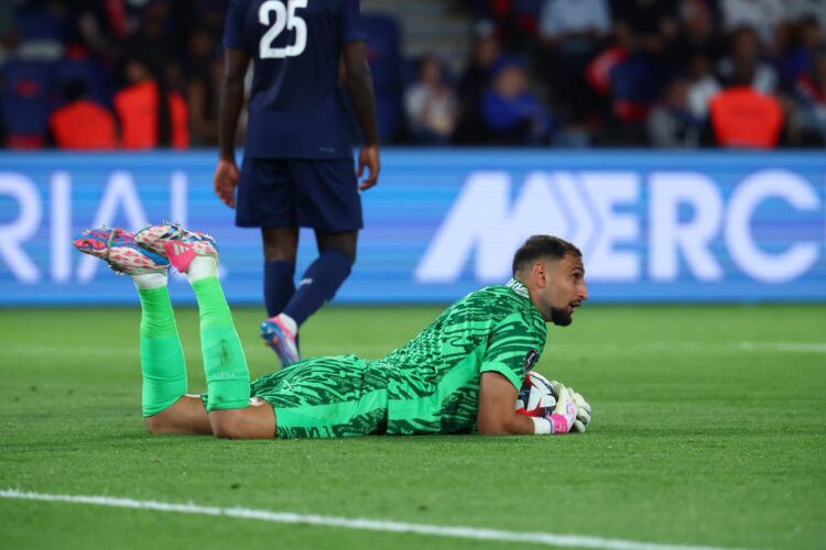 Donnarumma, baja del PSG en su estreno en Champions ante el Girona