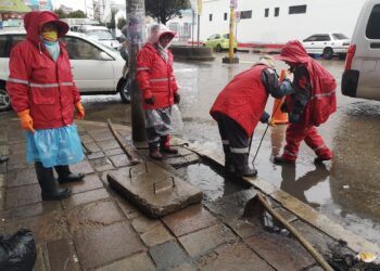 Cuadrillas de obreros están listas para la atención de emergencias por las lluvias..