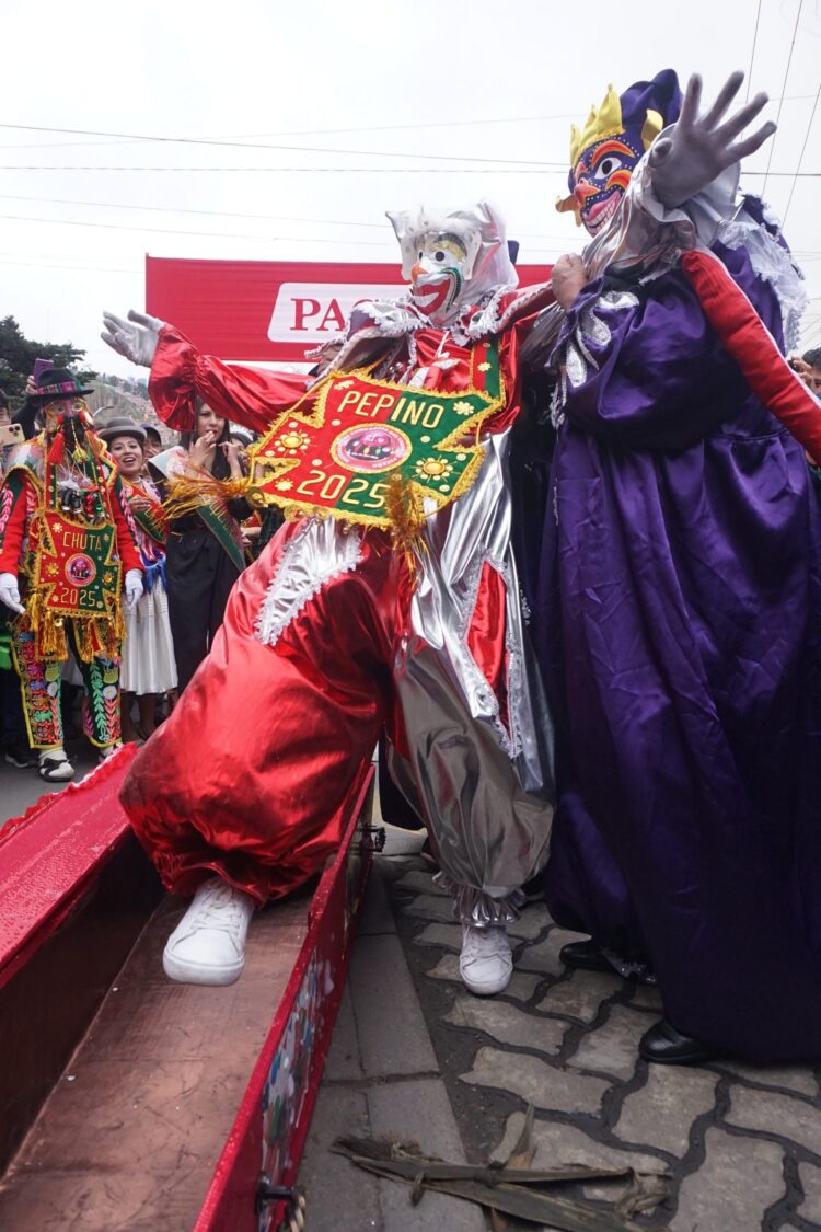 ¡Adiós, Pepino! Con su entierro, La Paz va despidiendo su Carnaval