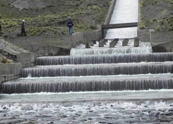 Nivel de agua en las 10 represas de La Paz y El Alto alcanza a 52,42% de su capacidad.