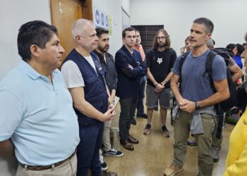 Arriban al país más bomberos forestales y especialistas españoles