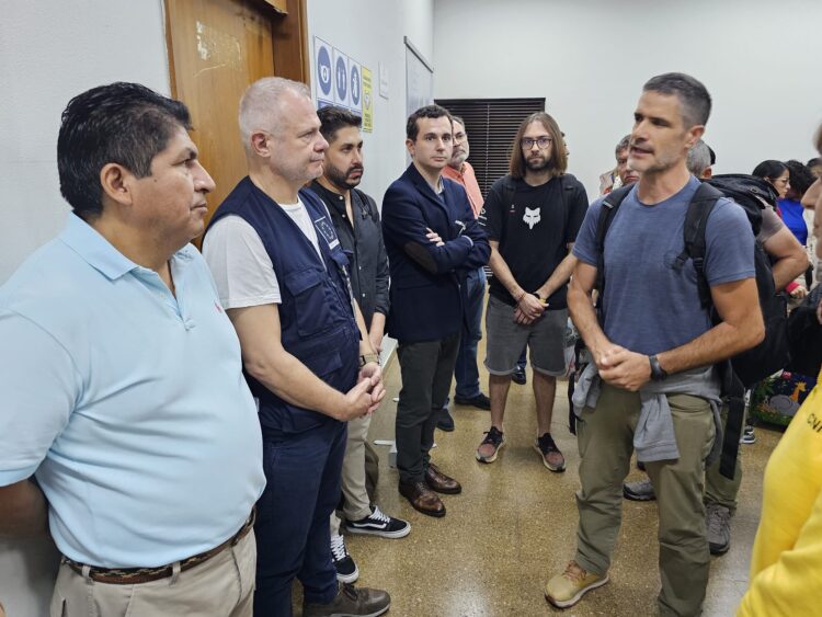 Arriban al país más bomberos forestales y especialistas españoles