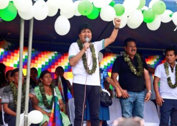‘No soy machista, soy feminista’, afirma Morales en una concentración evista