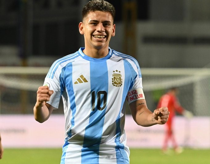 ‘El Diablito’ Echeverri enfoca la mira en el Mundial Sub-20 con un ojo en el City