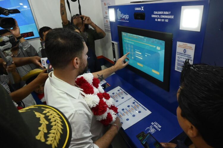 Se inauguró en Tarija el sistema de Emisión Documental Automatizada