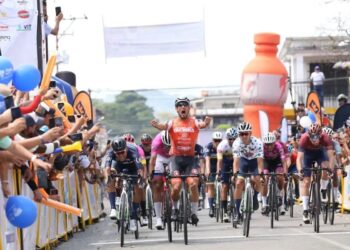 Torres gana segunda etapa de la Vuelta al Táchira y Jhonny Araujo sigue líder