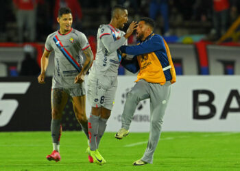 El Nacional gana en penales 4-3 y deja a Blooming fuera de la Copa