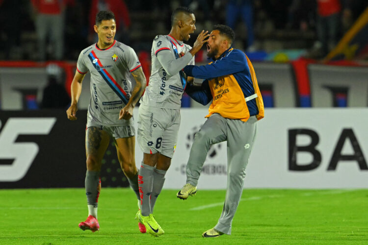 El Nacional gana en penales 4-3 y deja a Blooming fuera de la Copa
