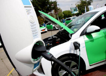La electromovilidad acelera su paso en América Latina