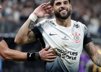 Rendirse jamás: Corinthians y Barcelona siguen en carrera en la Libertadores