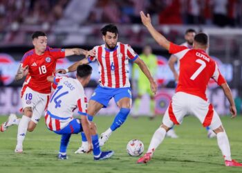 Paraguay apela a su fútbol clásico y se sacude de Chile con victoria 1-0