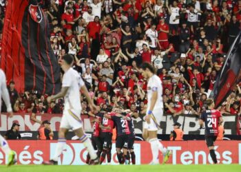 Boca sufre inesperada derrota ante Newell’s en el Apertura argentino