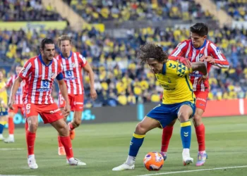 Las Palmas fulmina las esperanzas de título del Atlético de Madrid (1-0)