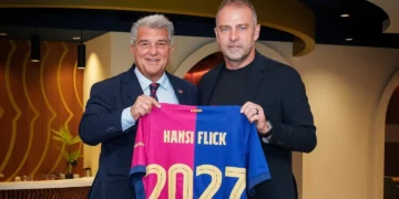 El Barcelona blinda a Hansi Flick hasta 2027