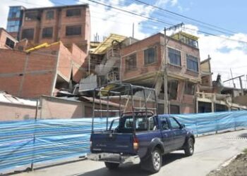 Hay tres casas ‘inhabitables’ en la avenida Francisco Bedregal de La Paz