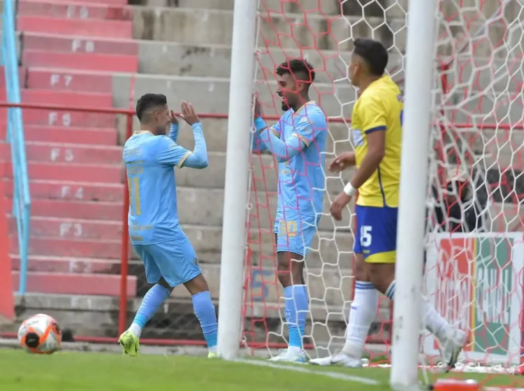 Bolívar vence 3-0 a ABB y le quita su invicto