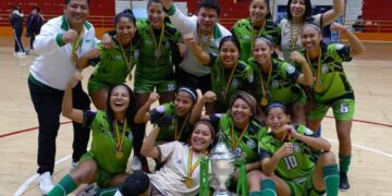 Santa Cruz es campeón de Selecciones Mayores Femenino de futsal
