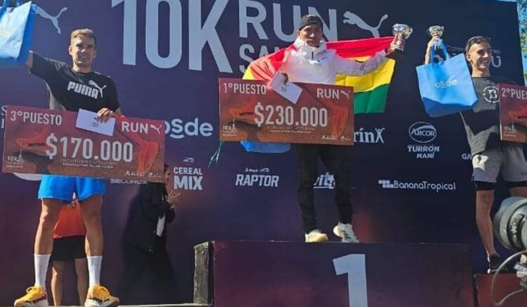 Garibay es campeón de la 10k San Isidro en Argentina