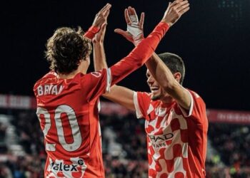 Girona, de Claure, aplasta y golea al Espanyol