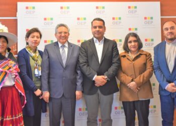 Empresarios y el TSE coordinan acciones para socializar proyecto de ley de debate presidencial