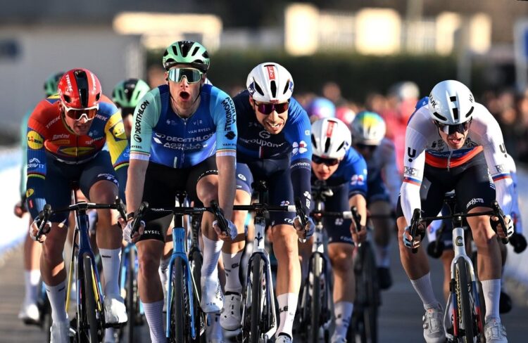 El irlandés Sam Bennett gana la 1ª etapa en Tour de La Provence